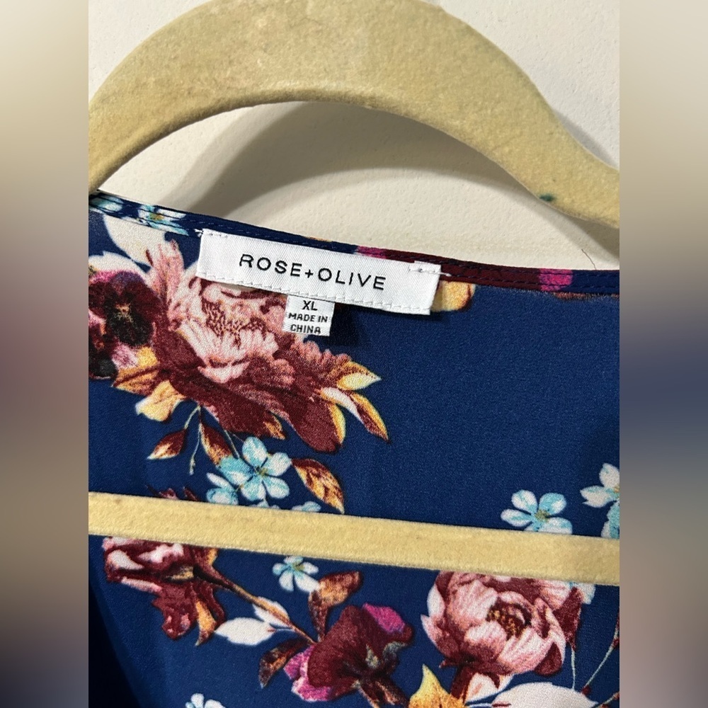 Rose + Olive Womens BOHO Blouse Top XL Blue Floral Bell Sleeve Crochet Festival - Picture 2 of 5